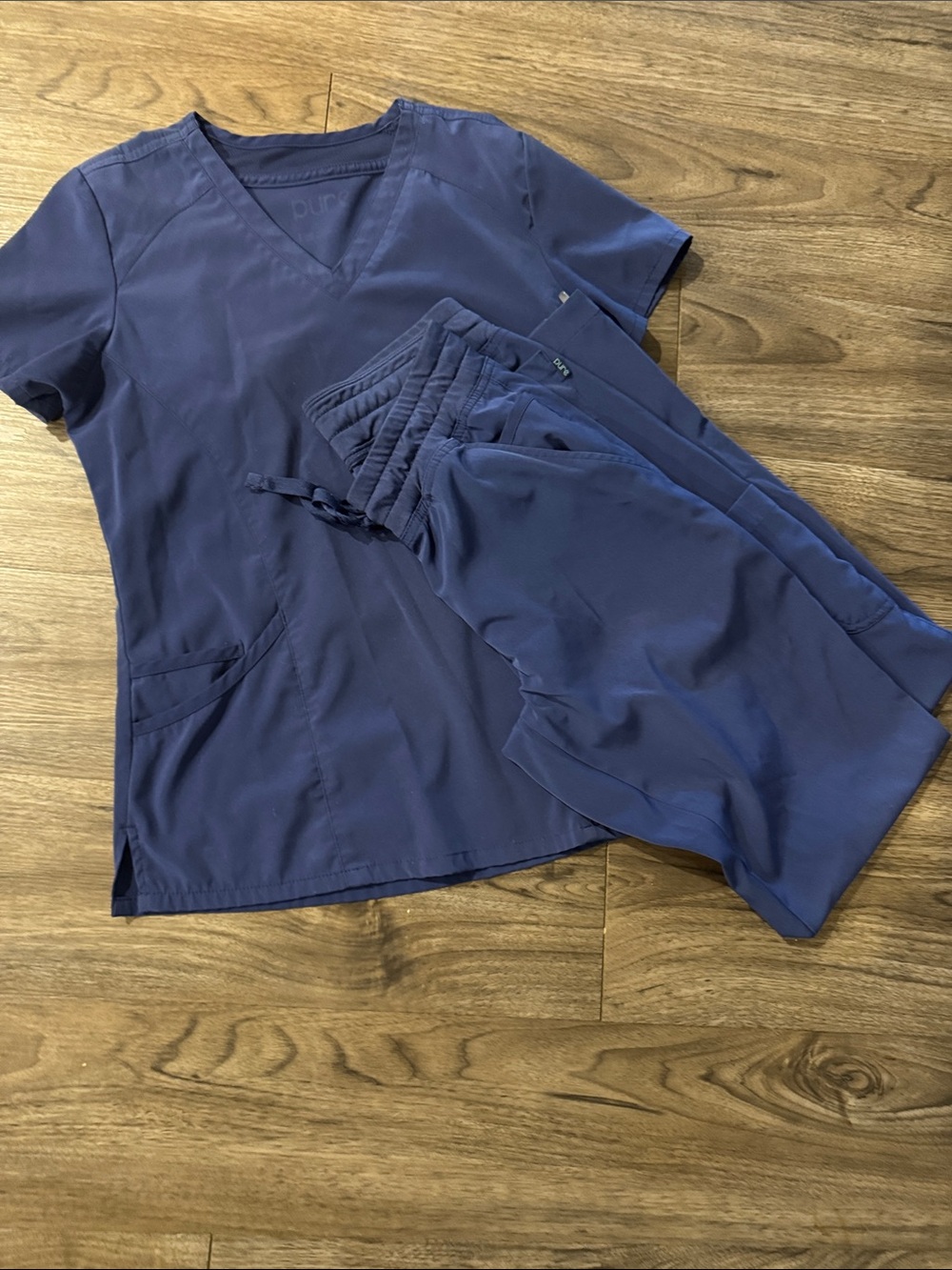 Source Unknown Navy Blue Women's Scrub Top and Pants Set